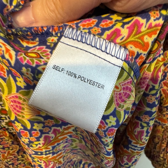 Rose + Olive Top - Picture 3 of 3